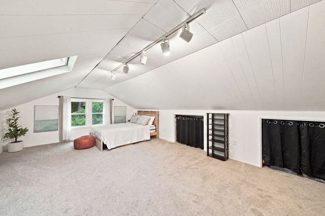 55 Lucerne Dr, Andover, MA 01810