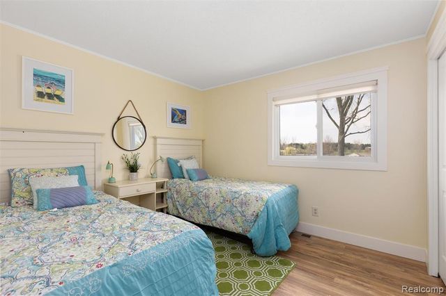 2343 Huff Place, Highland, MI 48356