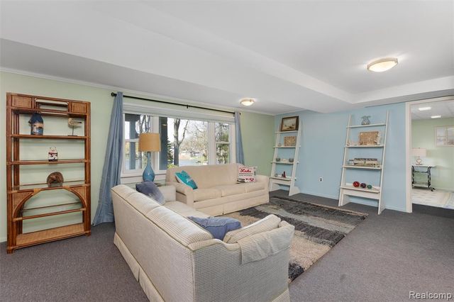 2343 Huff Place, Highland, MI 48356
