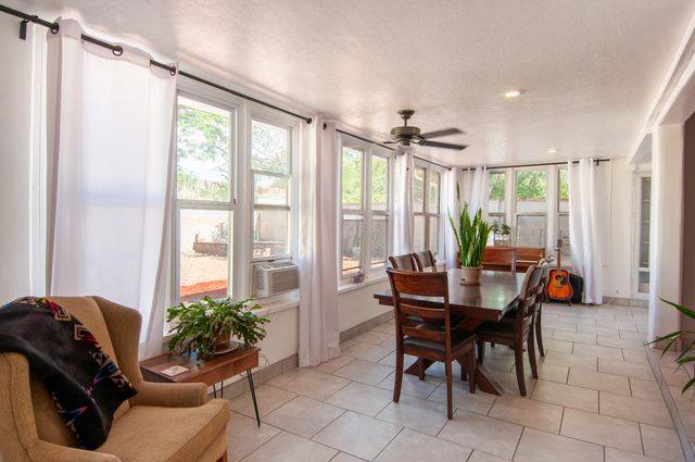 3408 Palomas Drive NE, Albuquerque, NM 87110