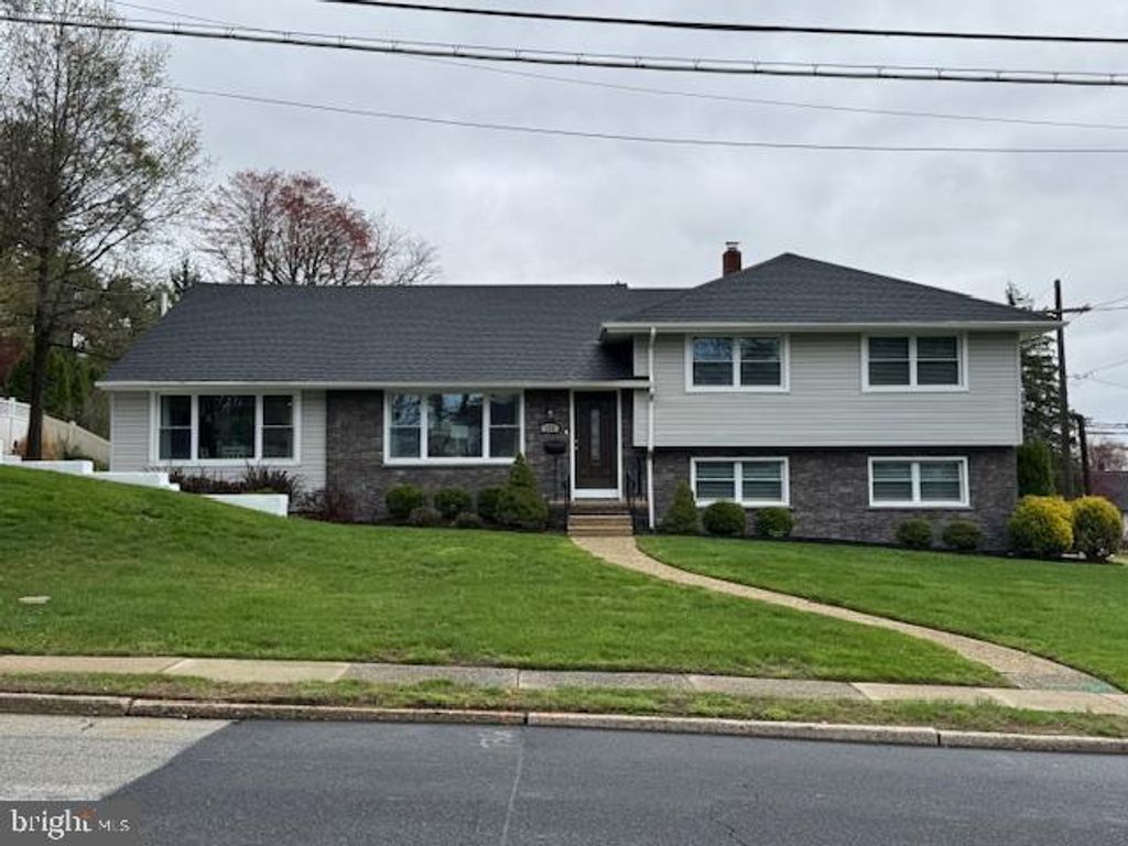 120 HIGHLAND AVE, Haddon Heights, NJ 08035