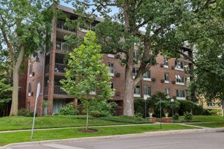 2324 Central Street 4C, Evanston, IL 60201