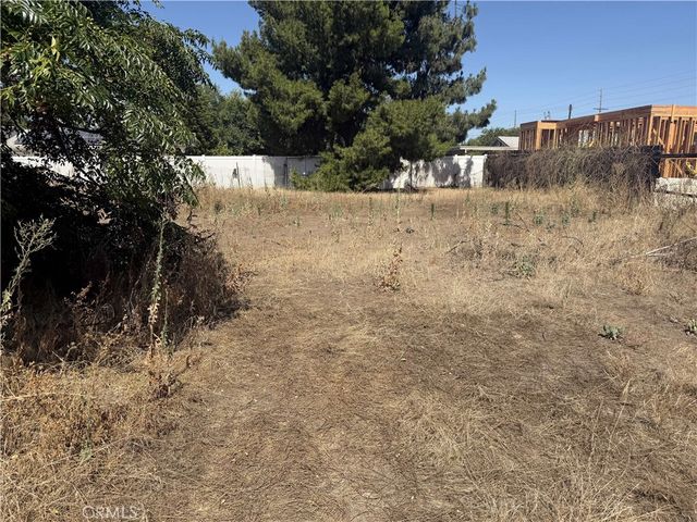 7543 Vineland, Sun Valley, CA 91352