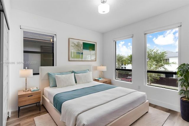 16058 SW 136th Way, Miami, FL 33196