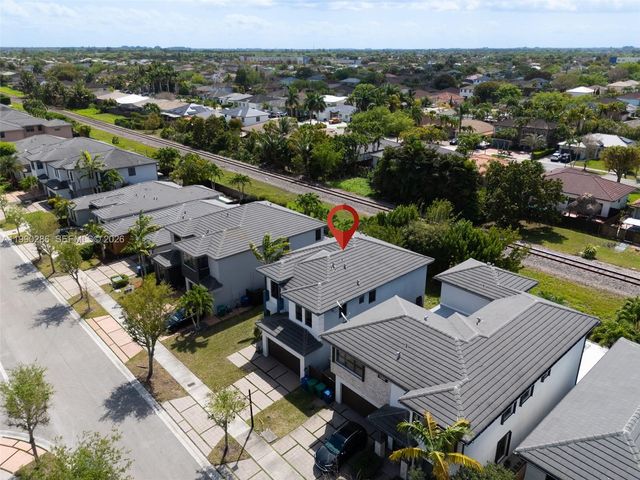 16058 SW 136th Way, Miami, FL 33196