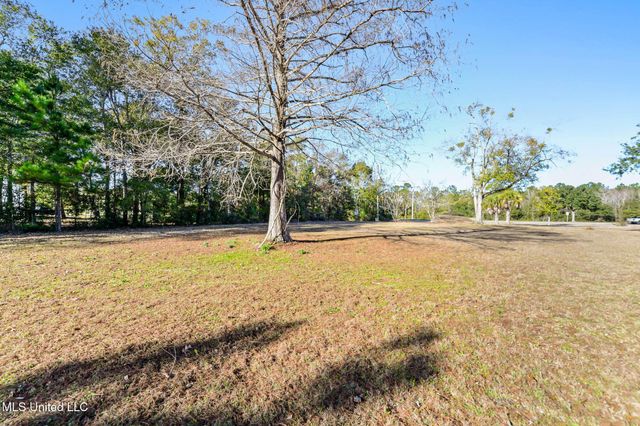 260 Irene Lane, Bay Saint Louis, MS 39520