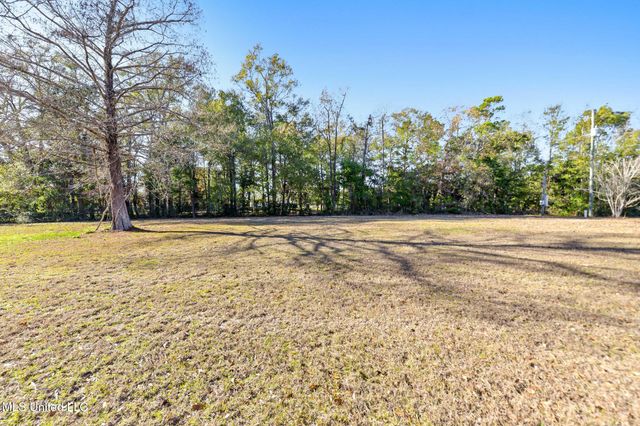 260 Irene Lane, Bay Saint Louis, MS 39520