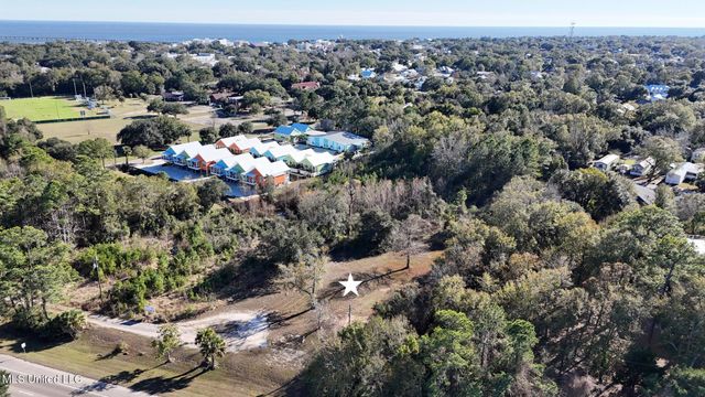 260 Irene Lane, Bay Saint Louis, MS 39520