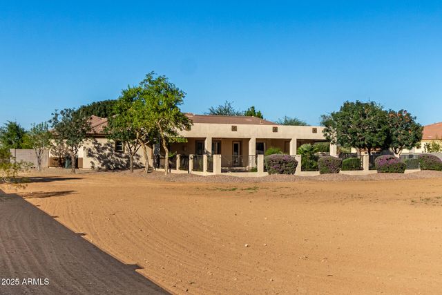 20027 E MEWS Road, Queen Creek, AZ 85142