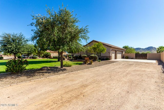 20027 E MEWS Road, Queen Creek, AZ 85142