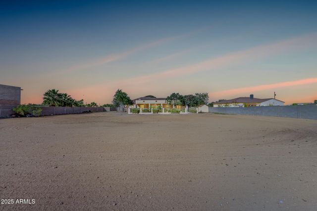 20027 E MEWS Road, Queen Creek, AZ 85142