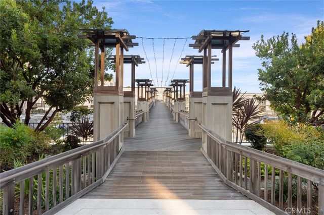 6101 Marina Pacifica Drive S, Long Beach, CA 90803