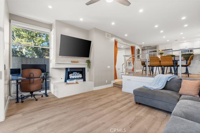 6101 Marina Pacifica Drive S, Long Beach, CA 90803