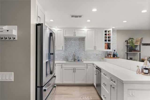 6101 Marina Pacifica Drive S, Long Beach, CA 90803