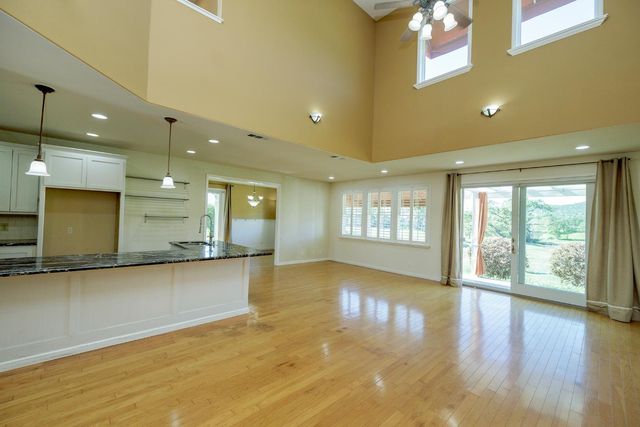 2300 Oak Creek Dr, Copperopolis, CA 95228