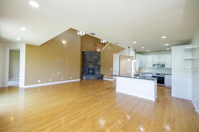 2300 Oak Creek Dr, Copperopolis, CA 95228