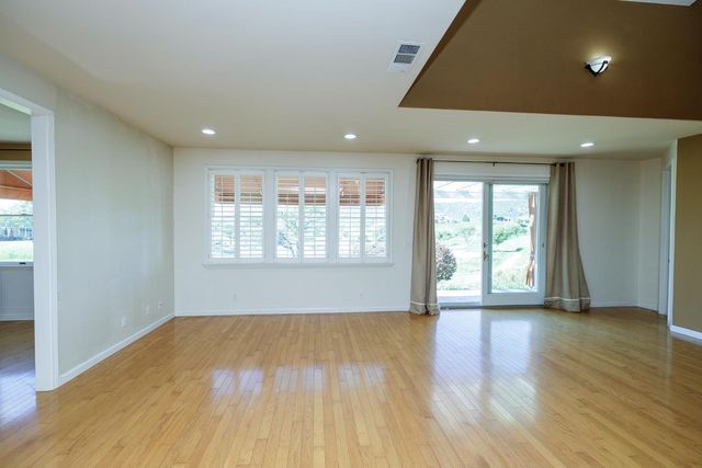 2300 Oak Creek Dr, Copperopolis, CA 95228