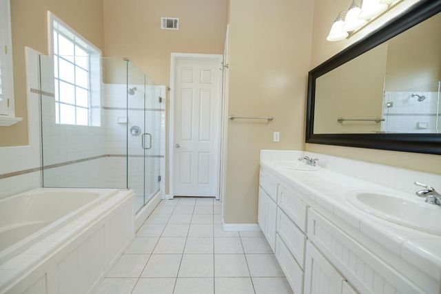 2300 Oak Creek Dr, Copperopolis, CA 95228