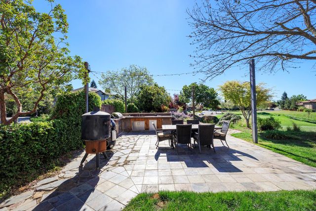 2300 Oak Creek Dr, Copperopolis, CA 95228