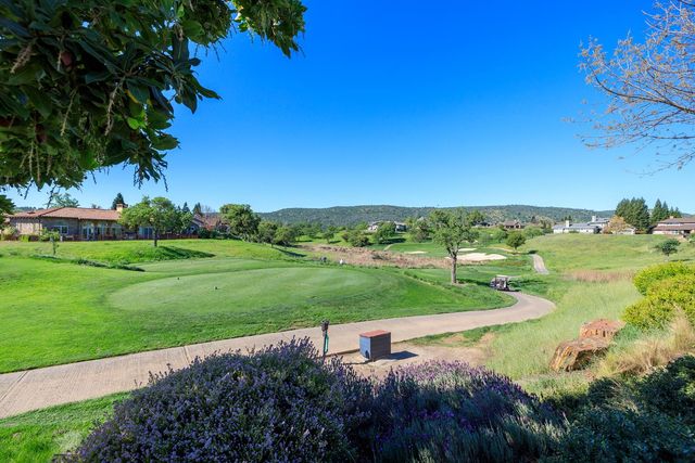 2300 Oak Creek Dr, Copperopolis, CA 95228