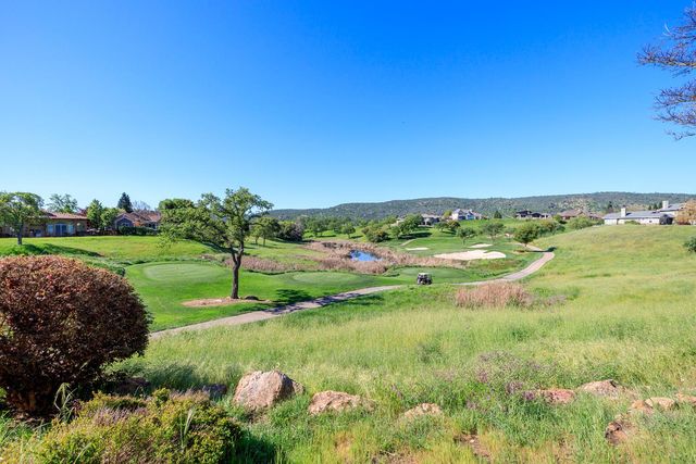 2300 Oak Creek Dr, Copperopolis, CA 95228