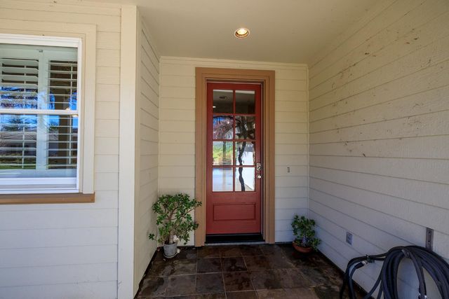 2300 Oak Creek Dr, Copperopolis, CA 95228