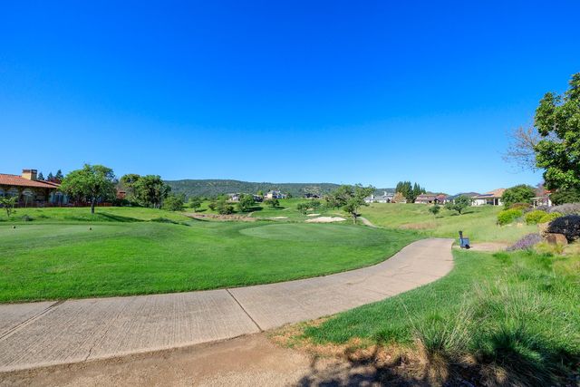 2300 Oak Creek Dr, Copperopolis, CA 95228