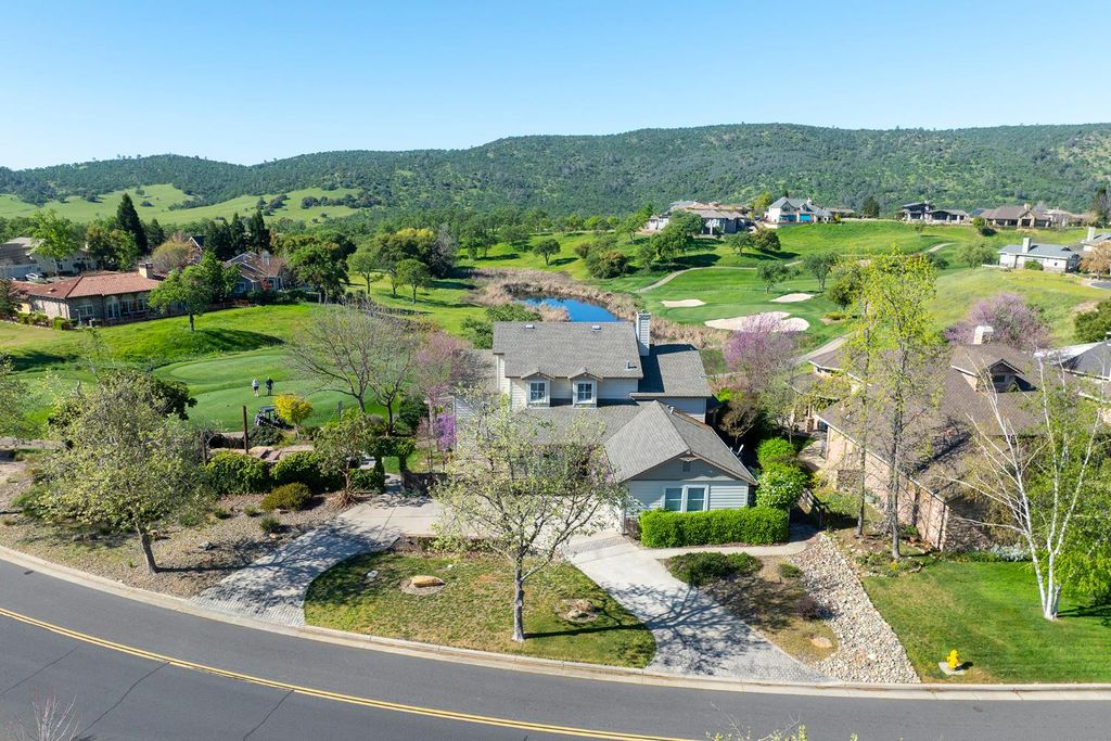 2300 Oak Creek Dr, Copperopolis, CA 95228