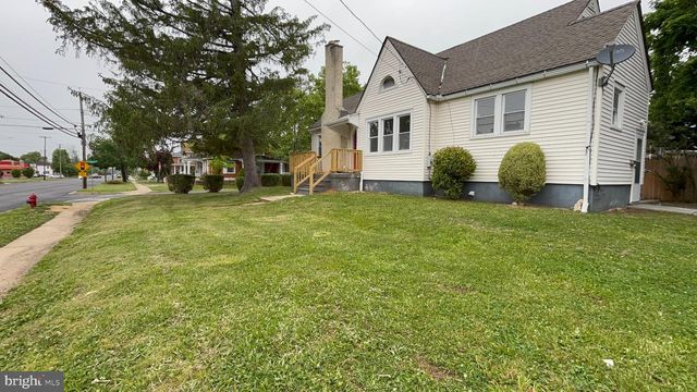 1002 E CHESTNUT AVE, Vineland, NJ 08360
