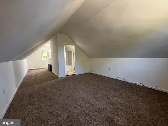 1002 E CHESTNUT AVE, Vineland, NJ 08360