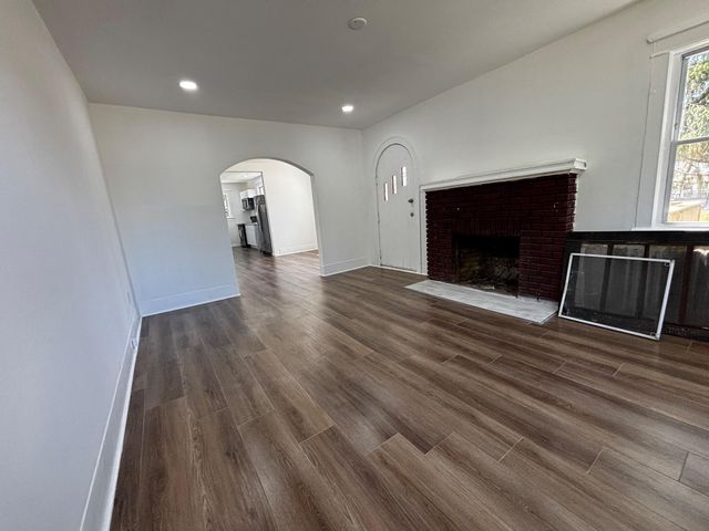1002 E CHESTNUT AVE, Vineland, NJ 08360
