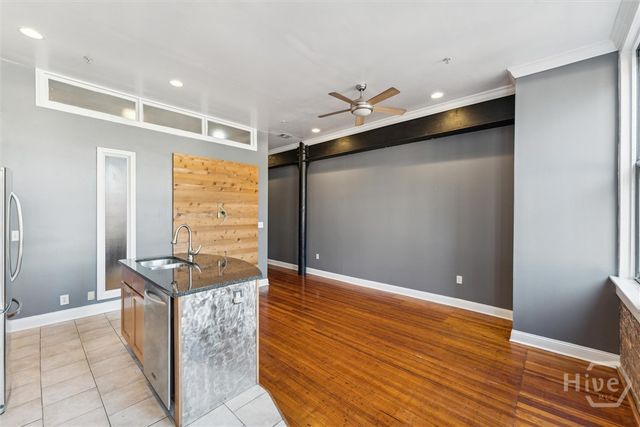 122 W Broughton Street 201, Savannah, GA 31401