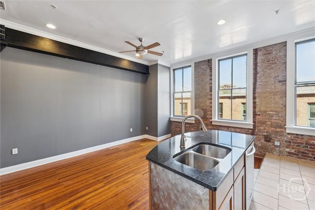 122 W Broughton Street 201, Savannah, GA 31401