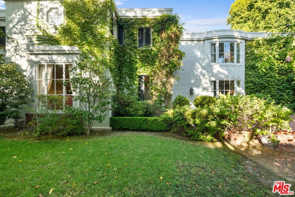 1110 Benedict Canyon Drive, Beverly Hills, CA 90210 — photo 5