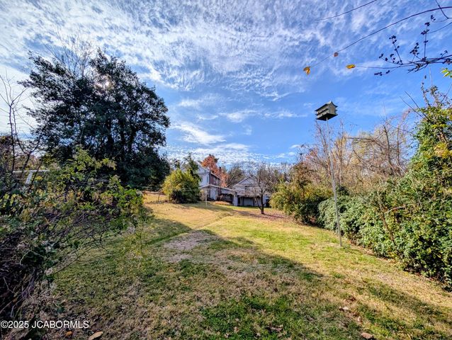 309 HICKORY STREET, Jefferson City, MO 65101