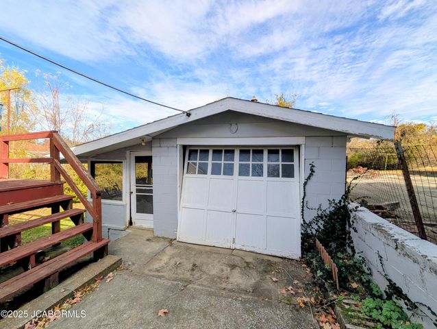 309 HICKORY STREET, Jefferson City, MO 65101