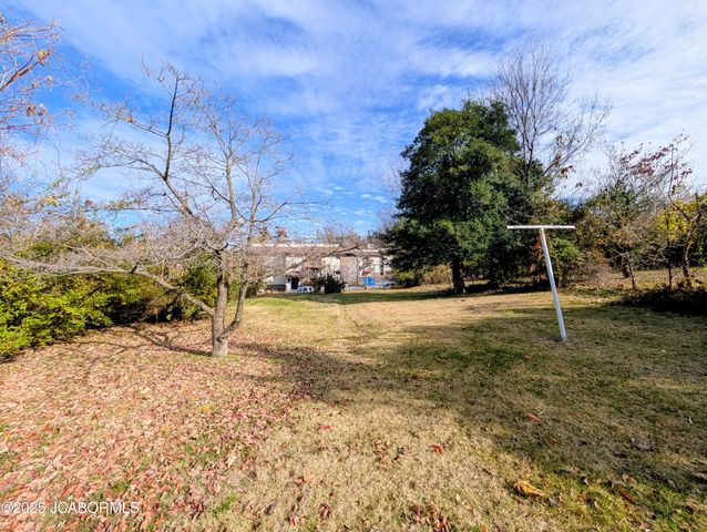 309 HICKORY STREET, Jefferson City, MO 65101