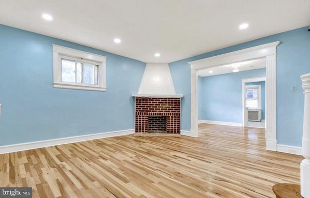 200 KINGSTON RD, Upper Darby, PA 19082