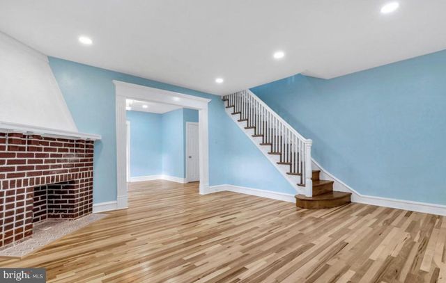 200 KINGSTON RD, Upper Darby, PA 19082