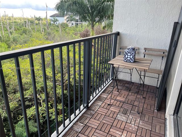 8175 NW 104th Ave 33, Doral, FL 33178