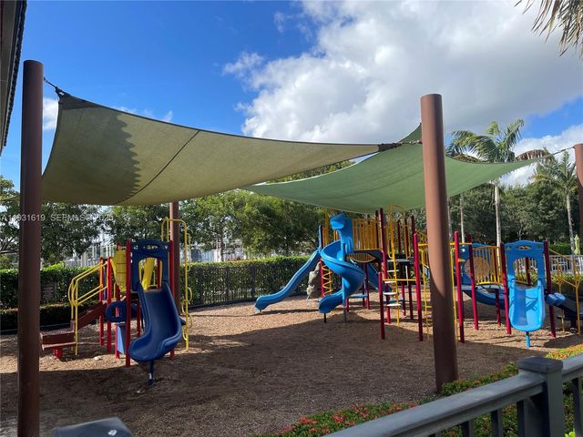 8175 NW 104th Ave 33, Doral, FL 33178