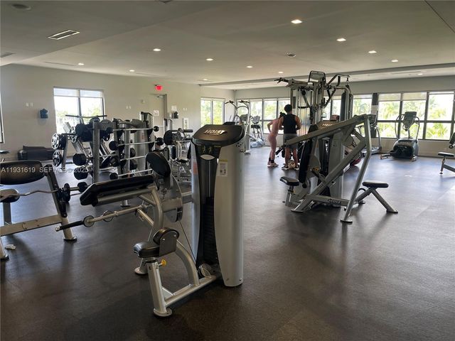 8175 NW 104th Ave 33, Doral, FL 33178