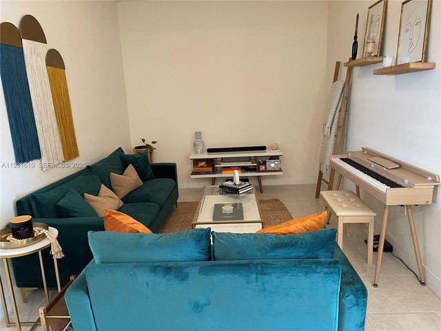 8175 NW 104th Ave 33, Doral, FL 33178