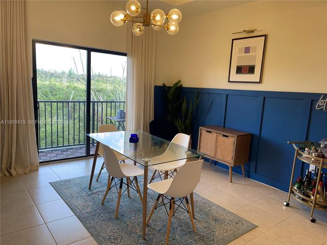 8175 NW 104th Ave 33, Doral, FL 33178