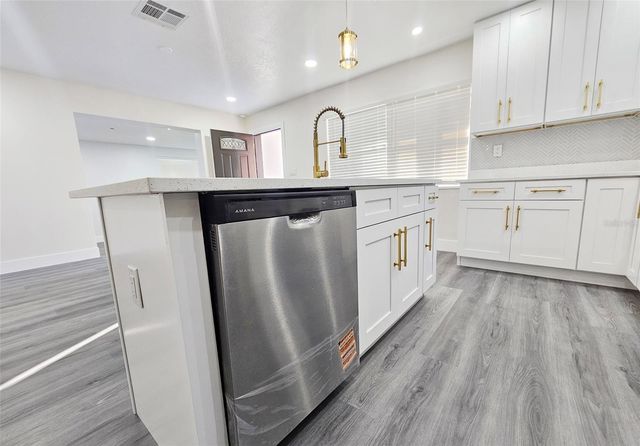 6701 N HABANA AVENUE, Tampa, FL 33614