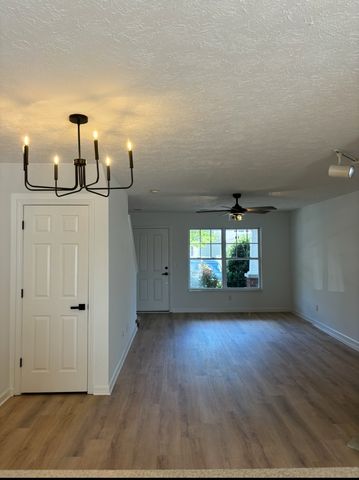 329 Shadow Glen Dr, Nashville, TN 37211