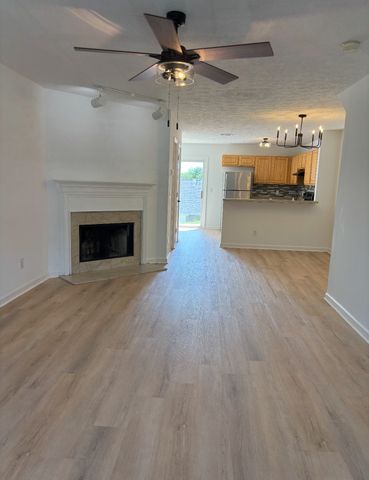 329 Shadow Glen Dr, Nashville, TN 37211