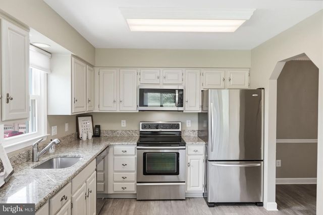 4500 SAWGRASS CT, Alexandria, VA 22312
