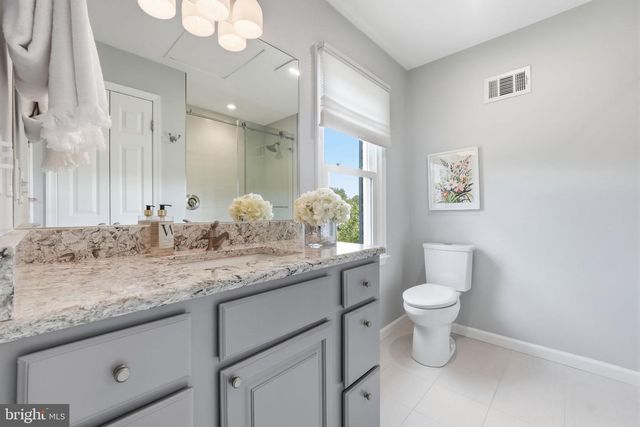 4500 SAWGRASS CT, Alexandria, VA 22312
