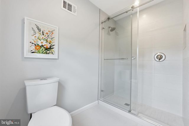 4500 SAWGRASS CT, Alexandria, VA 22312